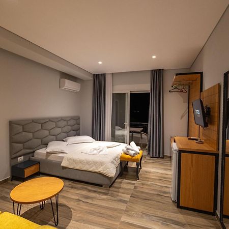 Sunkised Hotel Sarandë Eksteriør billede