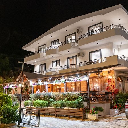 Sunkised Hotel Sarandë Eksteriør billede