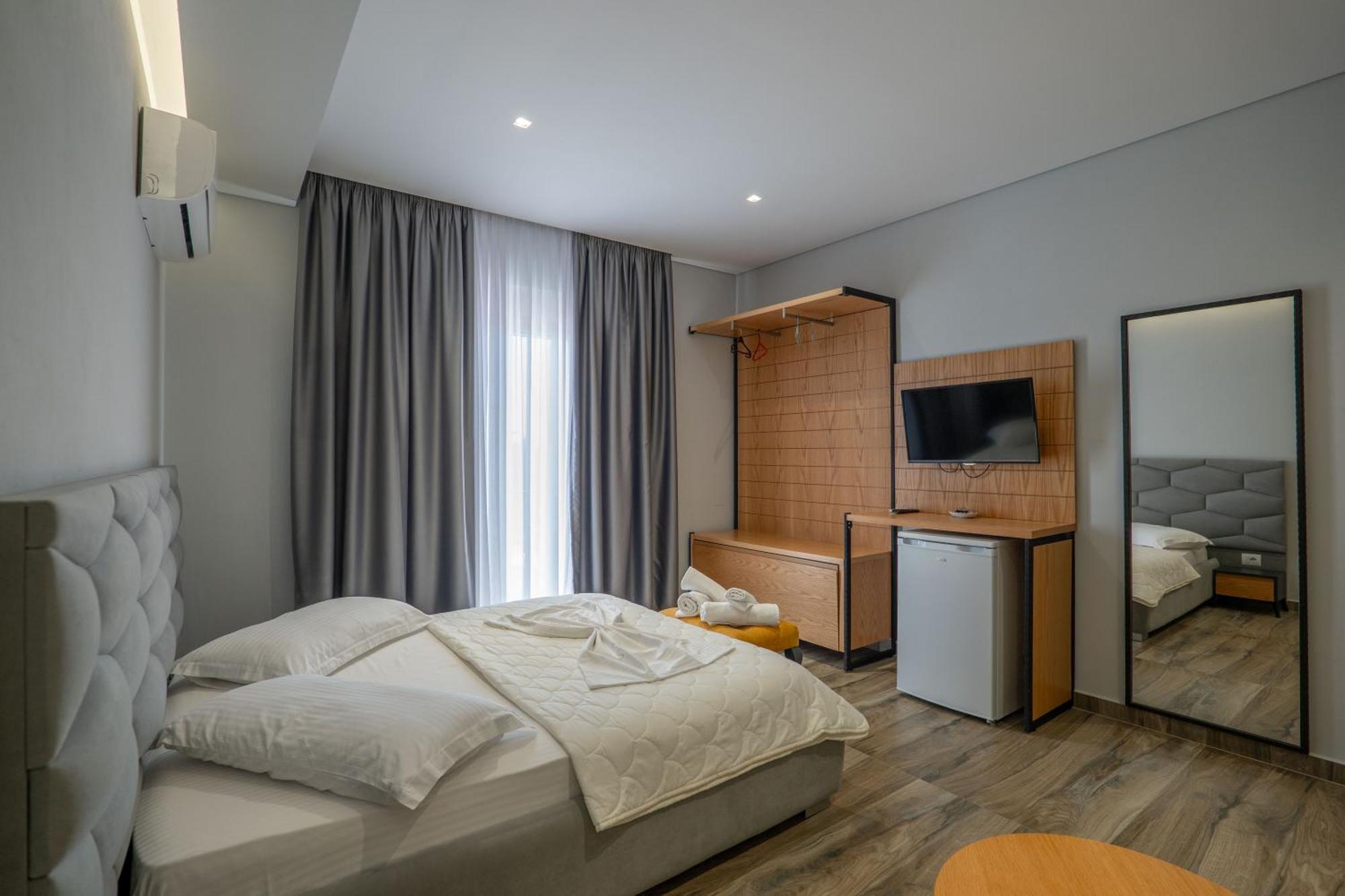 Sunkised Hotel Sarandë Eksteriør billede