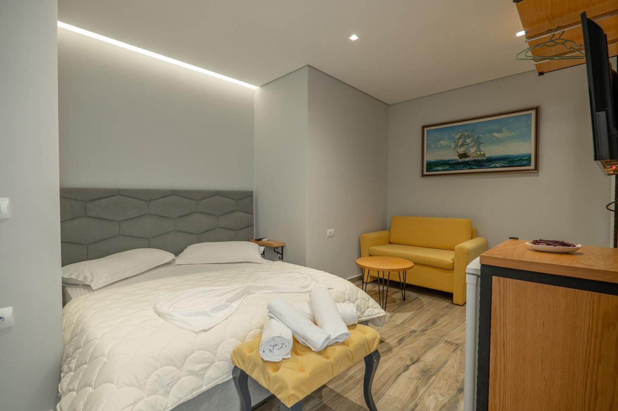 Sunkised Hotel Sarandë Eksteriør billede