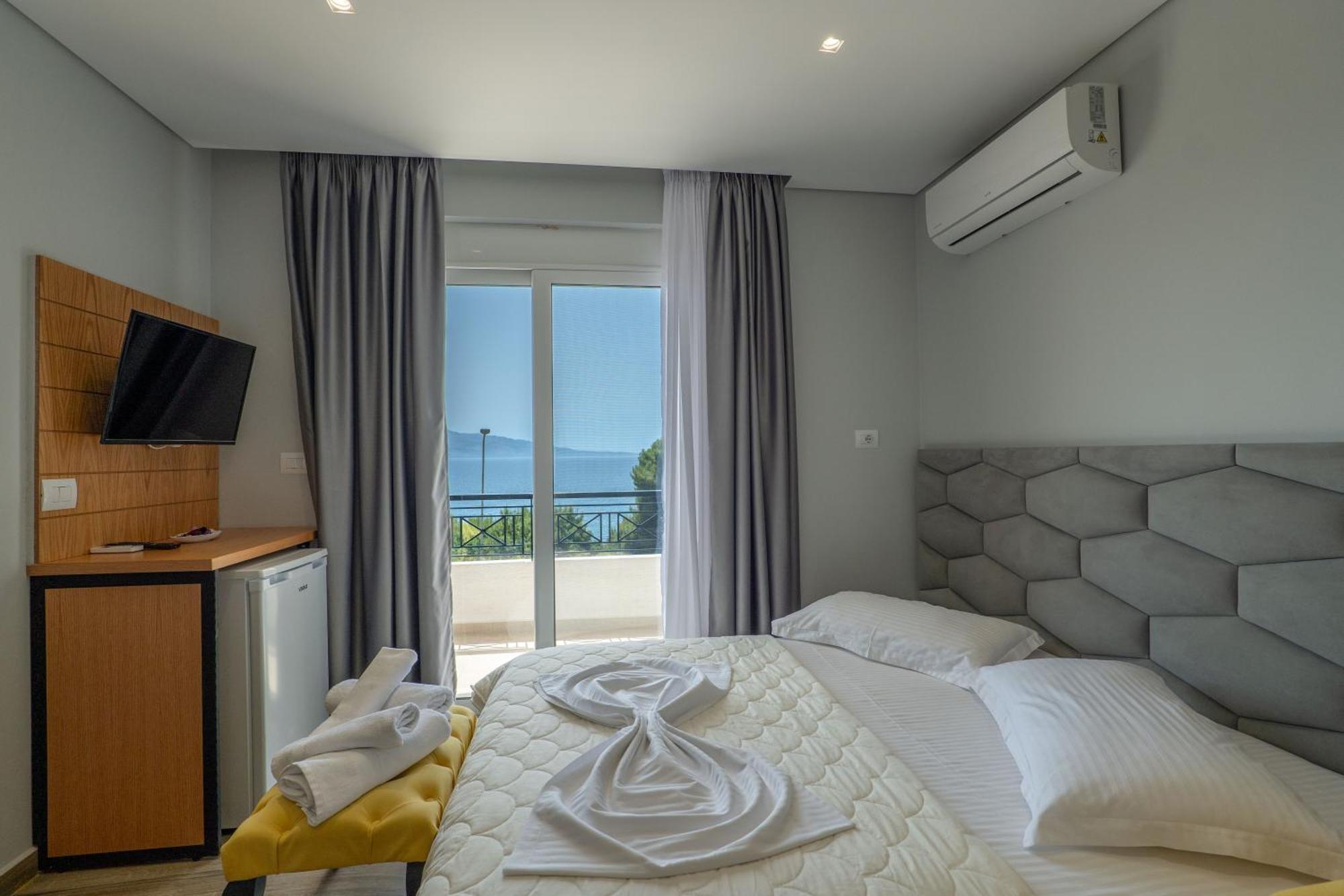 Sunkised Hotel Sarandë Eksteriør billede