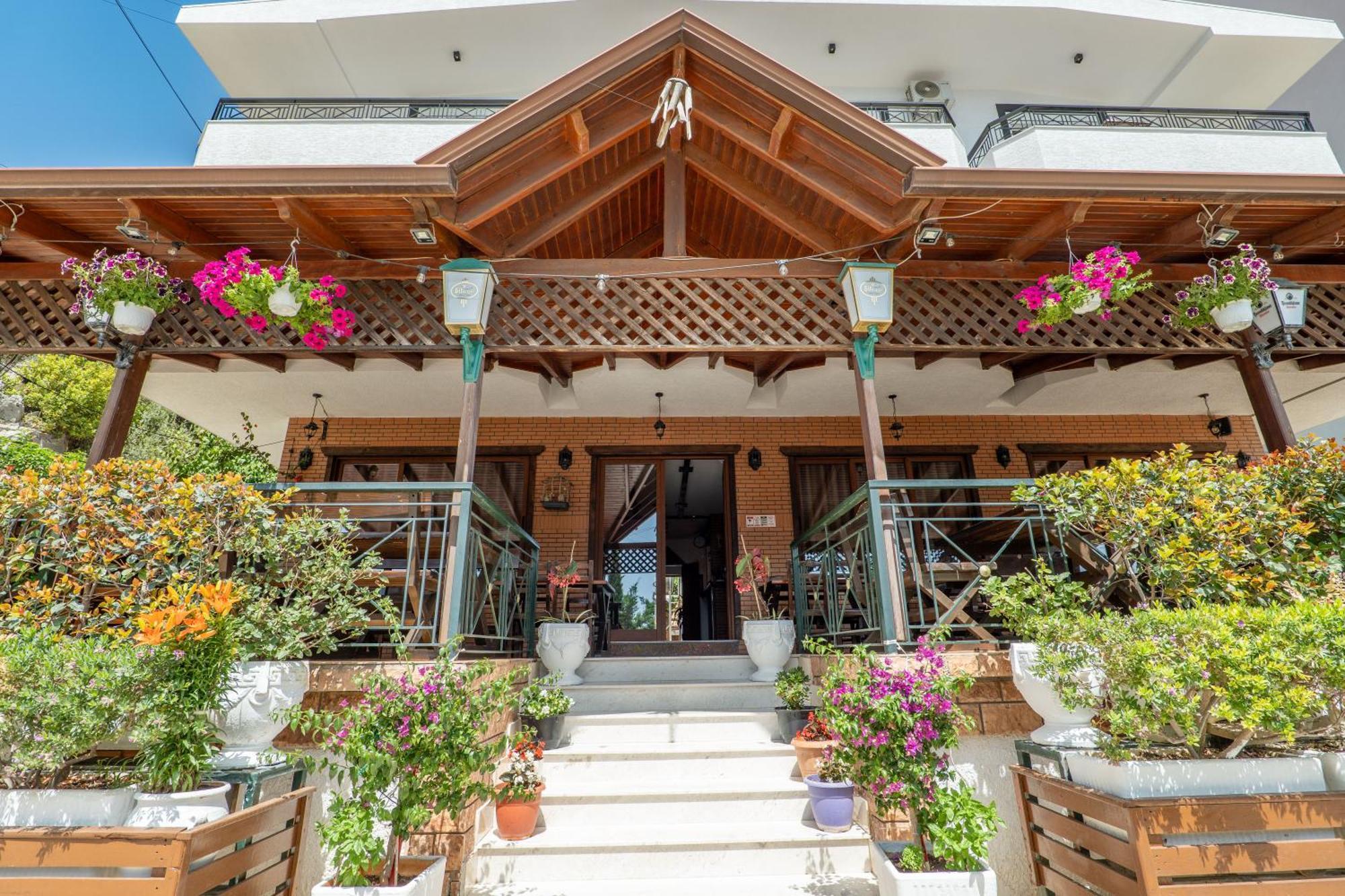 Sunkised Hotel Sarandë Eksteriør billede