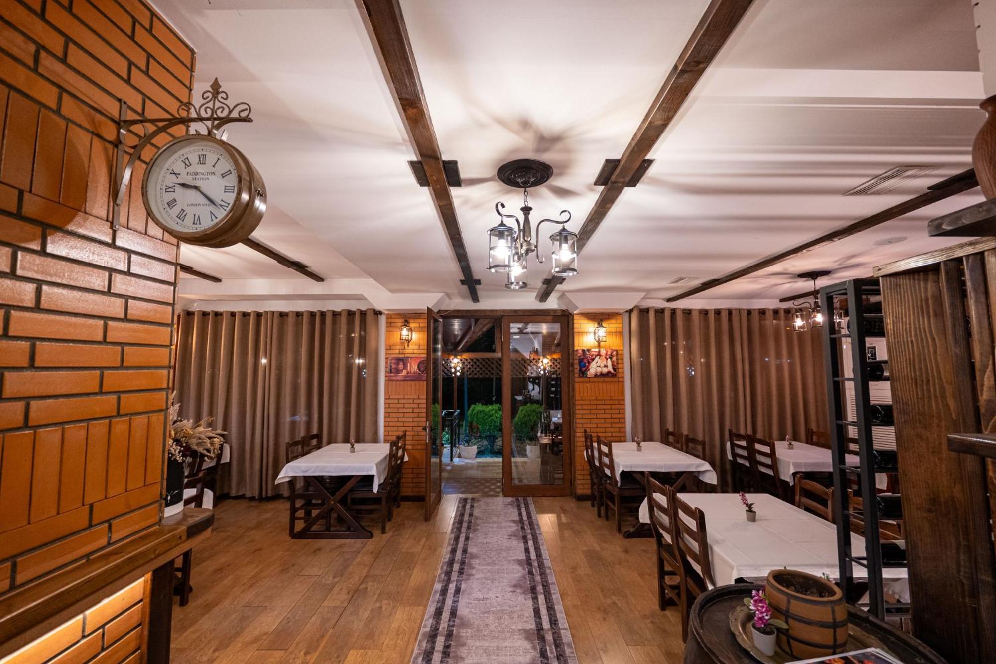 Sunkised Hotel Sarandë Eksteriør billede