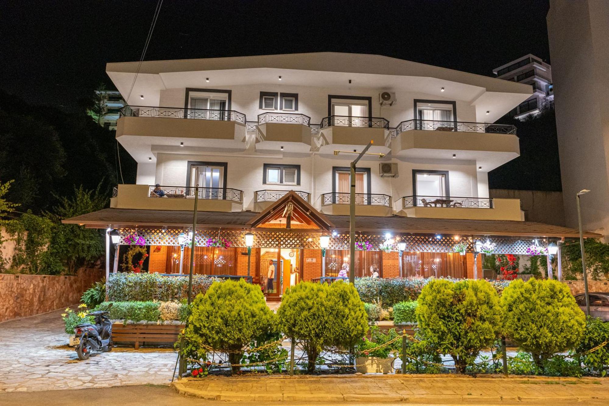 Sunkised Hotel Sarandë Eksteriør billede
