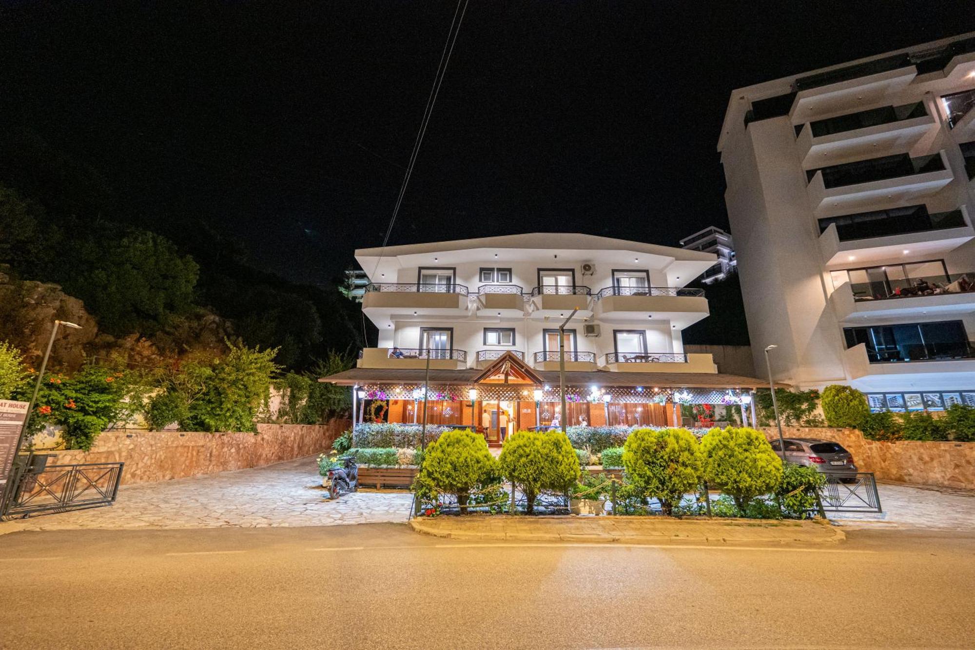 Sunkised Hotel Sarandë Eksteriør billede