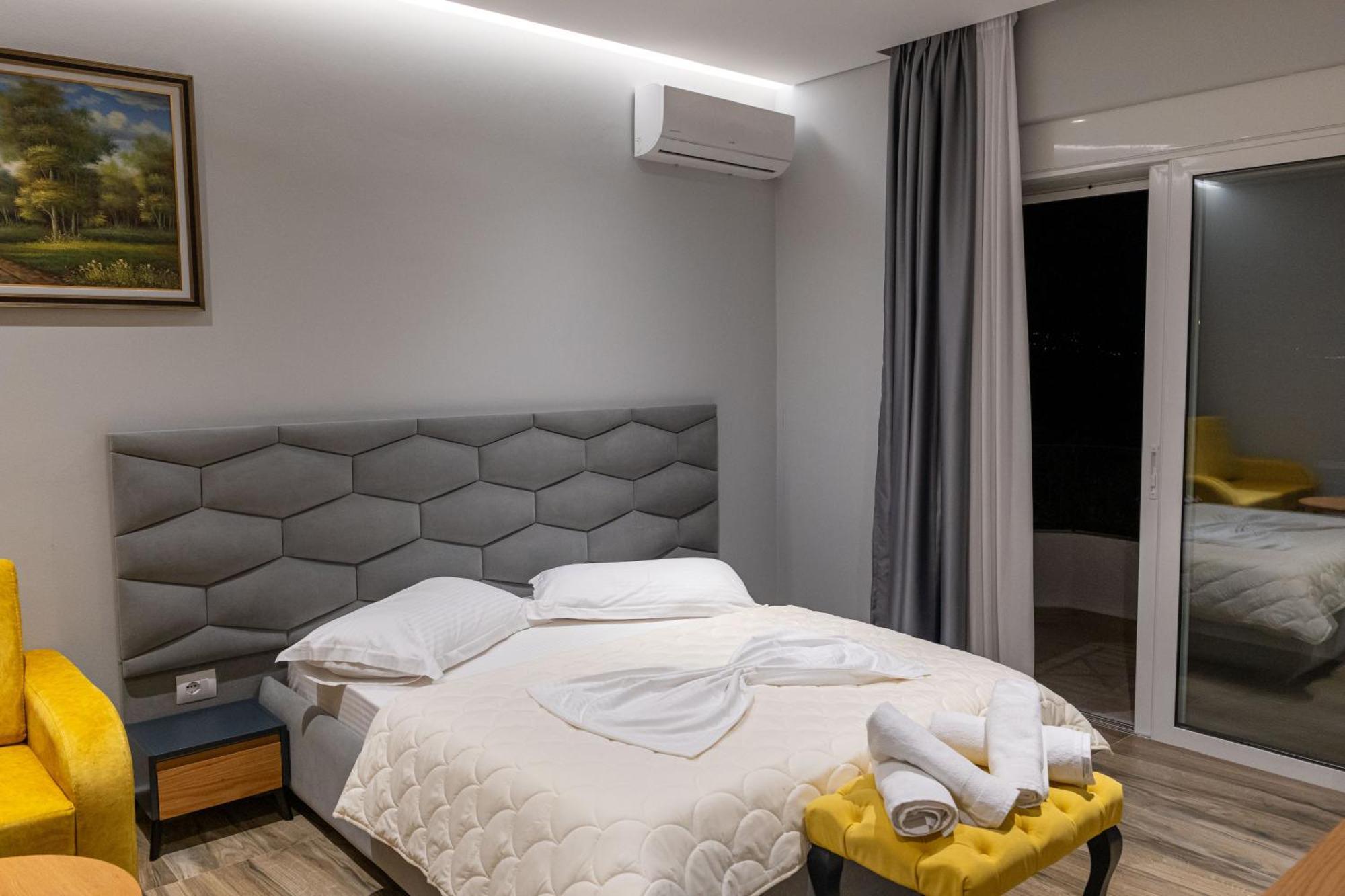 Sunkised Hotel Sarandë Eksteriør billede